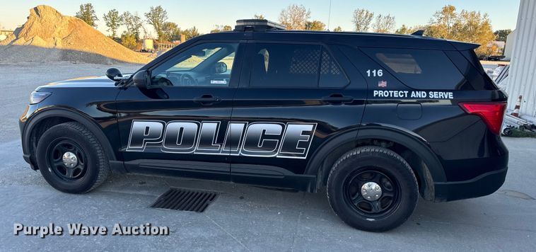 image for item EN0572 2020 Ford Explorer Police Interceptor SUV