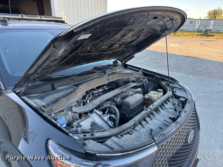 image for item EN0572 2020 Ford Explorer Police Interceptor SUV