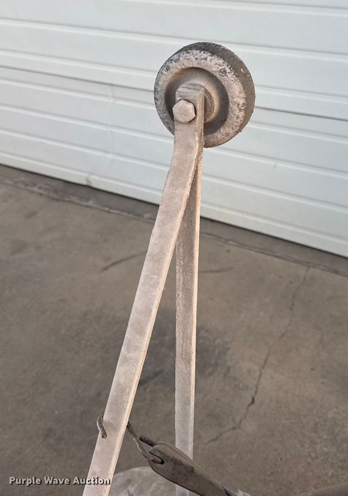 image for item EN0573 Husqvarna FS520 concrete saw