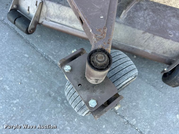 image for item EN0574 Grasshopper 335 ZTR lawn mower