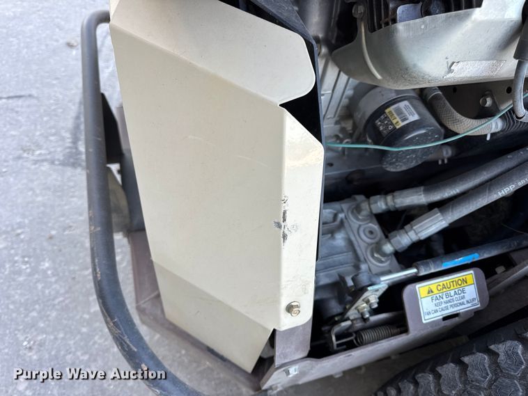 image for item EN0574 Grasshopper 335 ZTR lawn mower