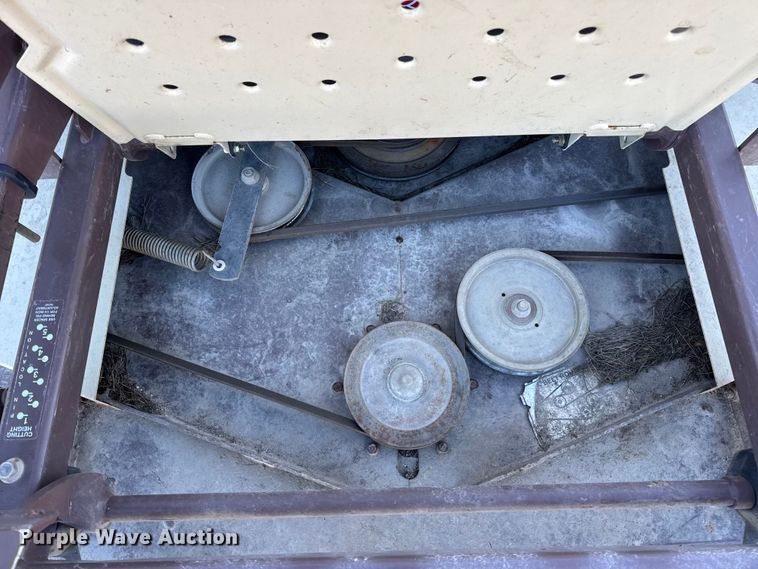 image for item EN0574 Grasshopper 335 ZTR lawn mower