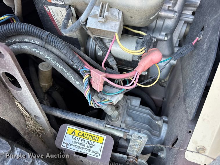 image for item EN0574 Grasshopper 335 ZTR lawn mower