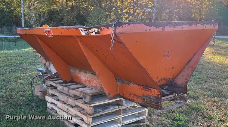 image for item EN5723 Henderson Chief FSP8 spreader