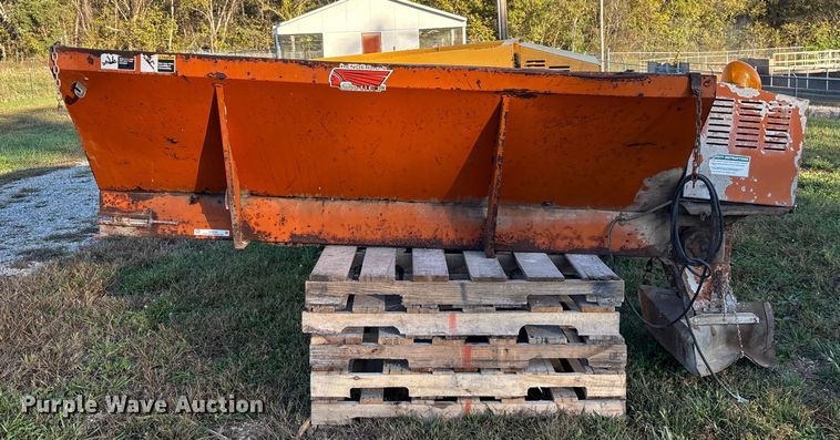 image for item EN5723 Henderson Chief FSP8 spreader