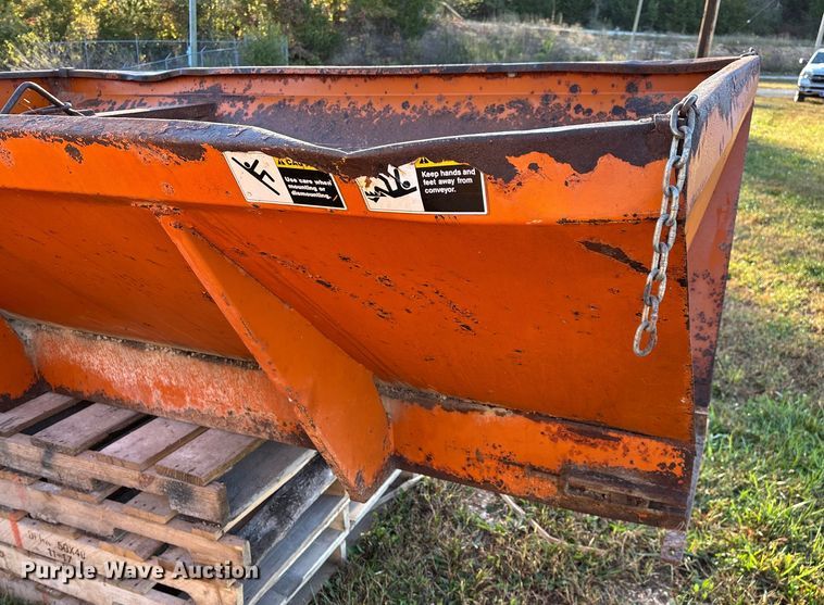 image for item EN5723 Henderson Chief FSP8 spreader
