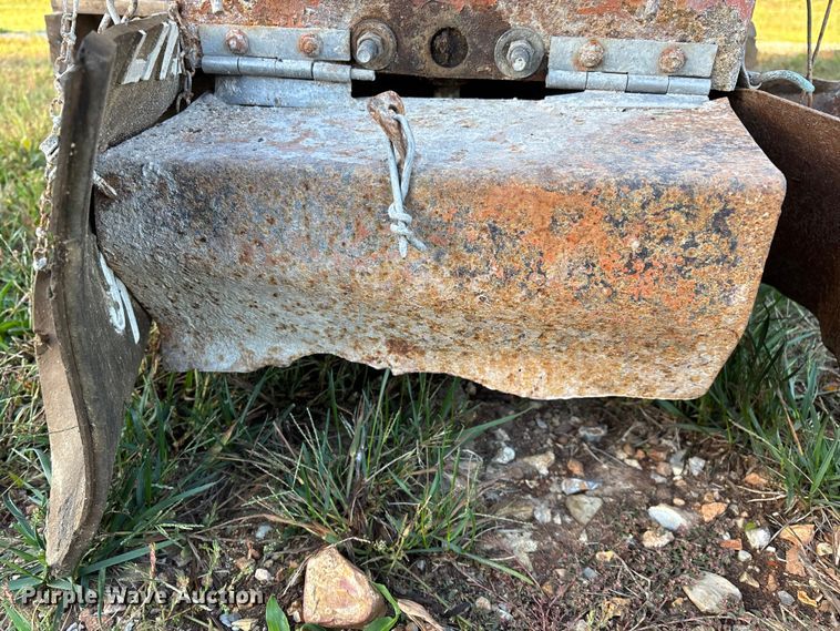 image for item EN5723 Henderson Chief FSP8 spreader