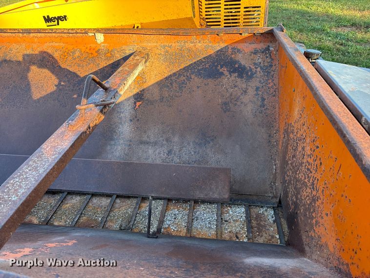 image for item EN5723 Henderson Chief FSP8 spreader