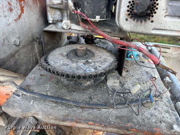 image for item EN5723 Henderson Chief FSP8 spreader