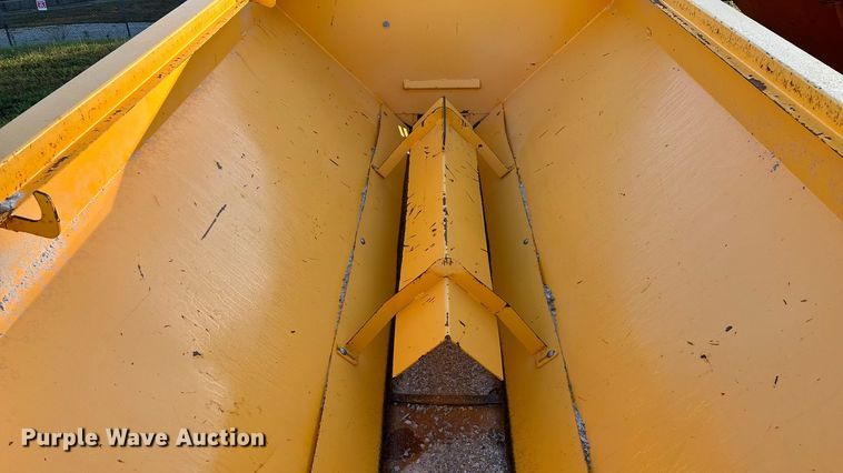 image for item EN5724 Meyer spreader 