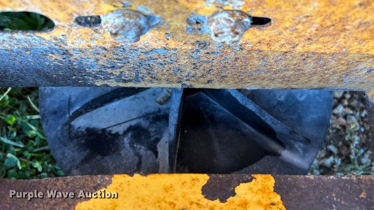 image for item EN5724 Meyer spreader 