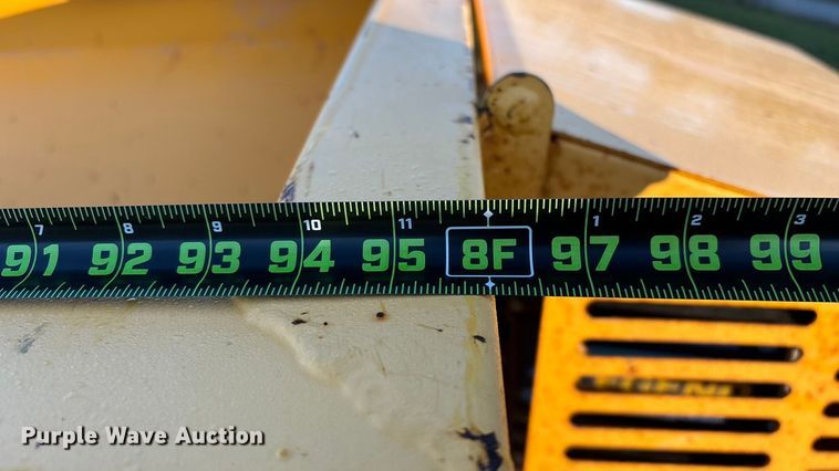 image for item EN5724 Meyer spreader 