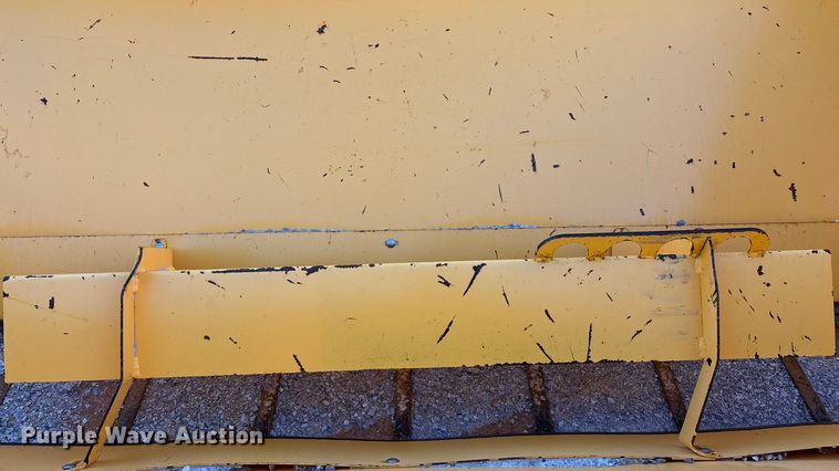 image for item EN5724 Meyer spreader 