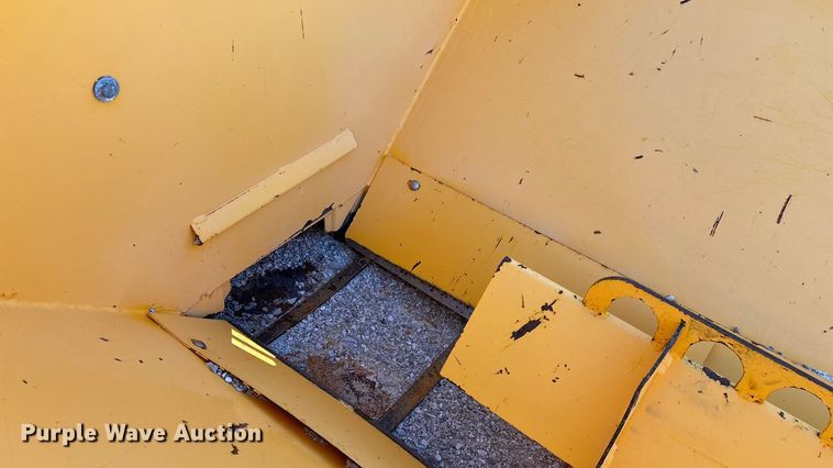 image for item EN5724 Meyer spreader 