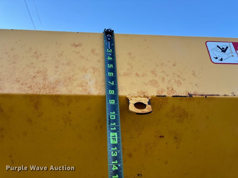 image for item EN5724 Meyer spreader 