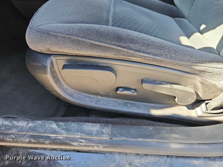 image for item EO4728 2013 Chevrolet Impala passenger vehicle