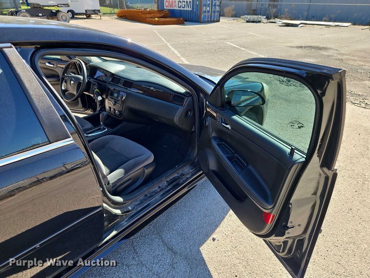 image for item EO4728 2013 Chevrolet Impala passenger vehicle