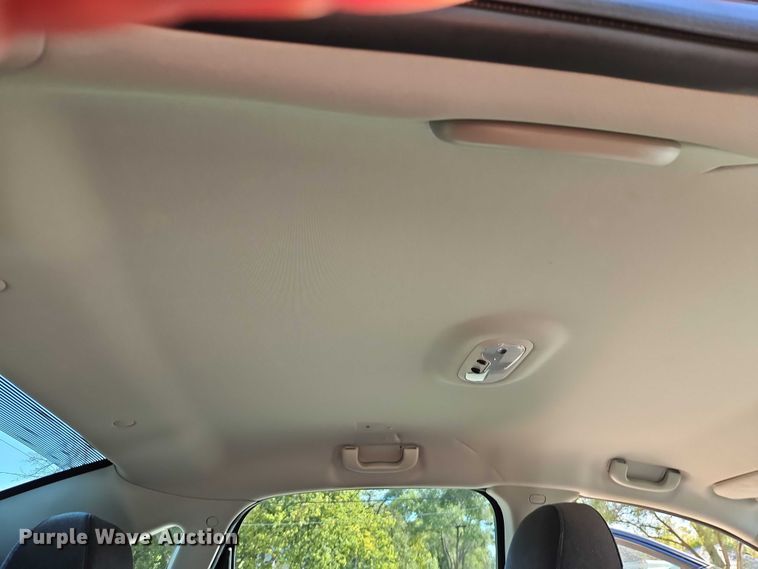 image for item EO4728 2013 Chevrolet Impala passenger vehicle