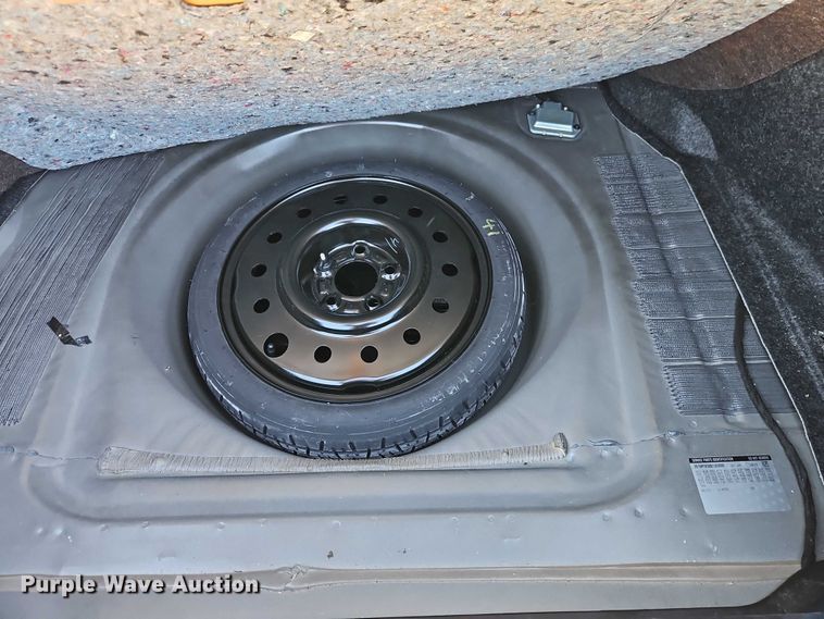 image for item EO4728 2013 Chevrolet Impala passenger vehicle