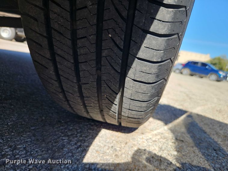 image for item EO4728 2013 Chevrolet Impala passenger vehicle