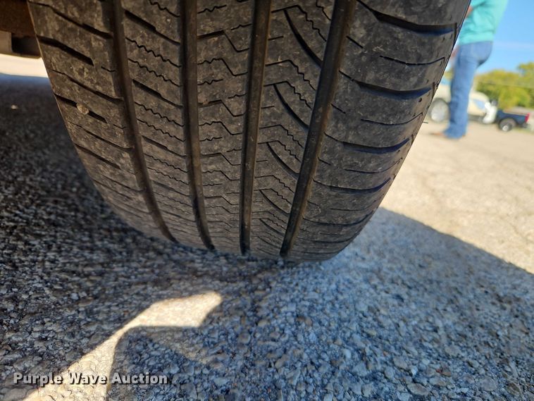 image for item EO4728 2013 Chevrolet Impala passenger vehicle