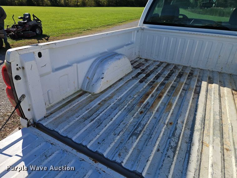 image for item EO4730 2006 Chevrolet Silverado 1500 pickup truck