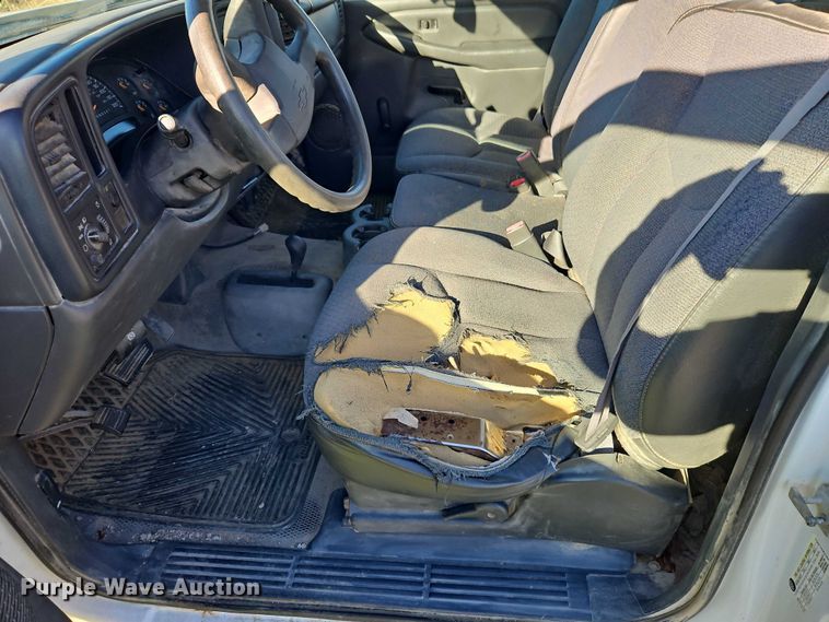 image for item EO4730 2006 Chevrolet Silverado 1500 pickup truck