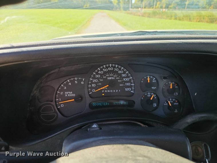 image for item EO4730 2006 Chevrolet Silverado 1500 pickup truck