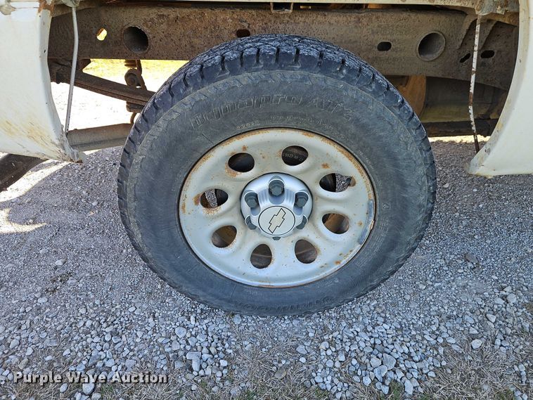 image for item EO4730 2006 Chevrolet Silverado 1500 pickup truck