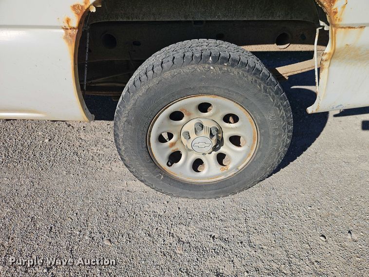 image for item EO4730 2006 Chevrolet Silverado 1500 pickup truck