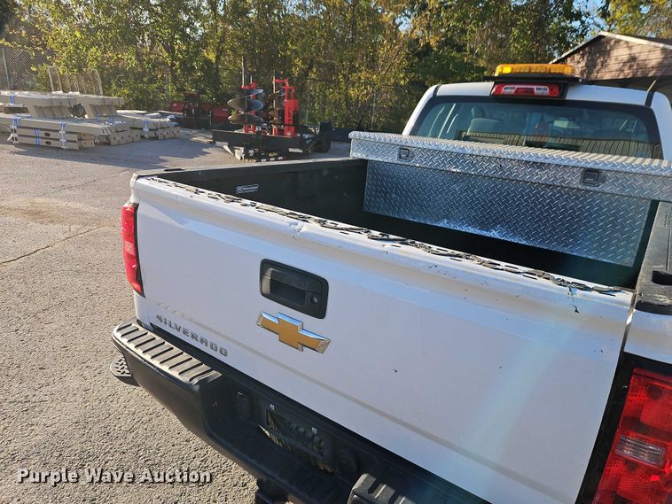 image for item EO4738 2015 Chevrolet Silverado 1500 Double Cab pickup truck