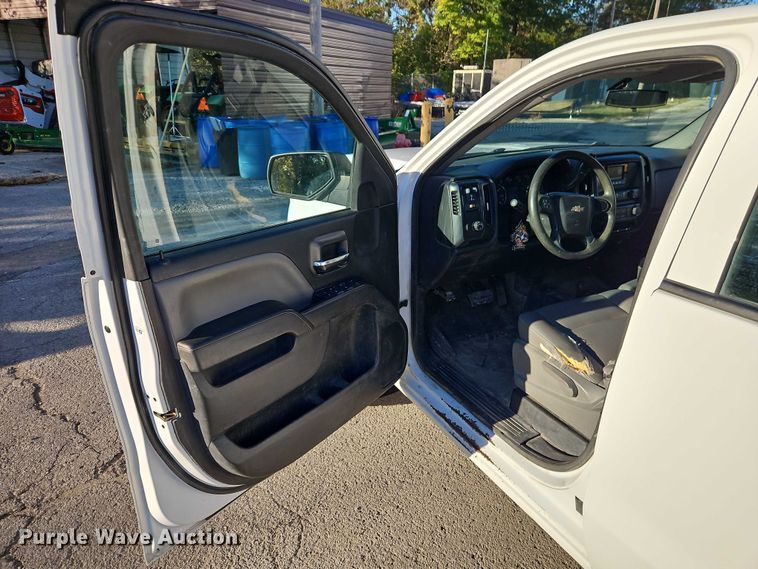 image for item EO4738 2015 Chevrolet Silverado 1500 Double Cab pickup truck