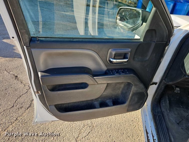 image for item EO4738 2015 Chevrolet Silverado 1500 Double Cab pickup truck