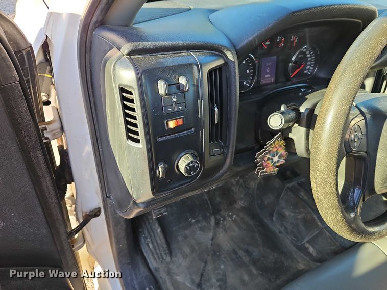 image for item EO4738 2015 Chevrolet Silverado 1500 Double Cab pickup truck