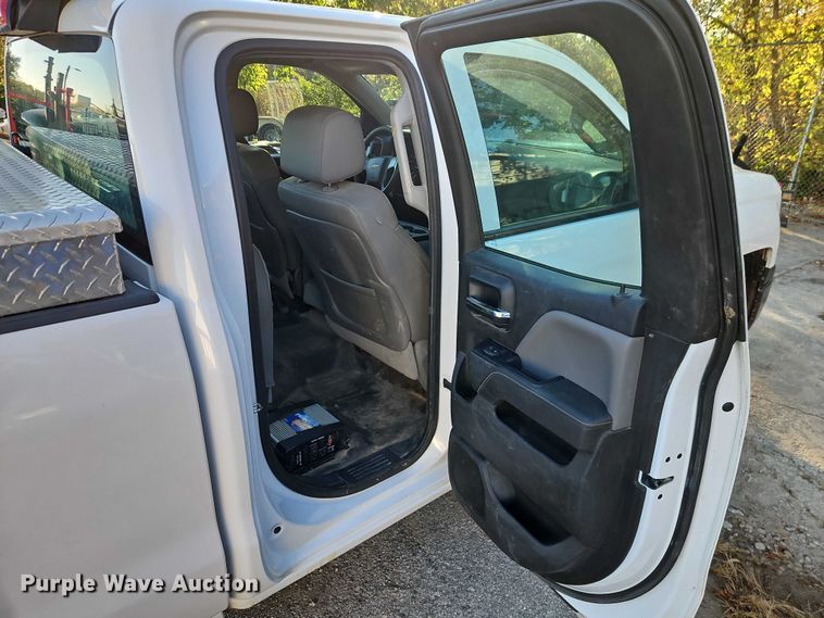 image for item EO4738 2015 Chevrolet Silverado 1500 Double Cab pickup truck