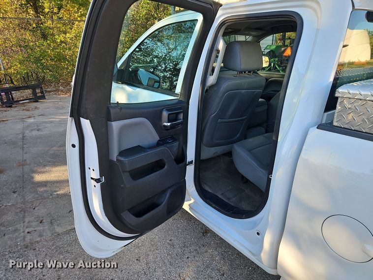 image for item EO4738 2015 Chevrolet Silverado 1500 Double Cab pickup truck