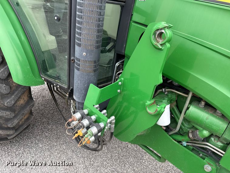 image for item EP0709 2014 John Deere 5100E MFWD tractor