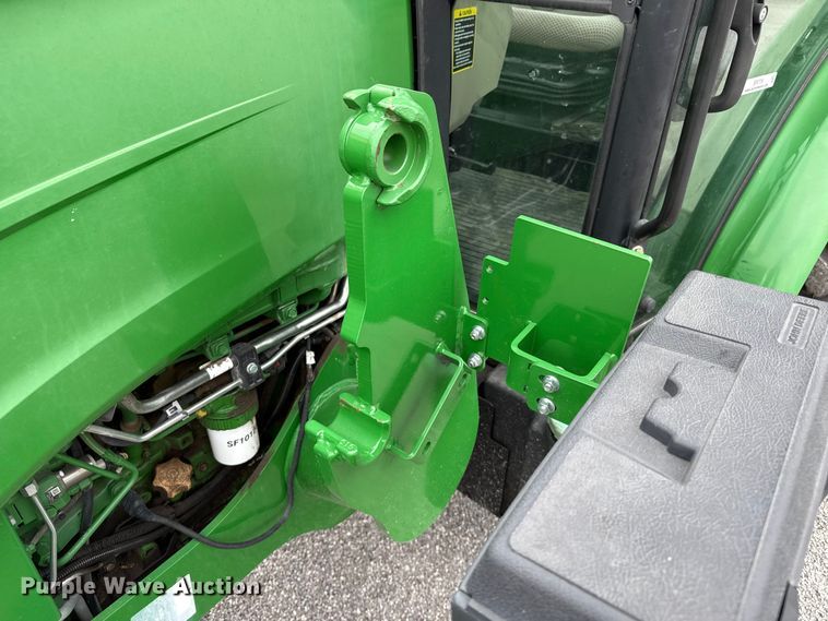 image for item EP0709 2014 John Deere 5100E MFWD tractor