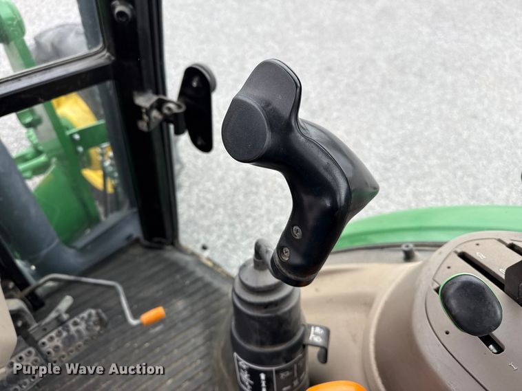 image for item EP0709 2014 John Deere 5100E MFWD tractor