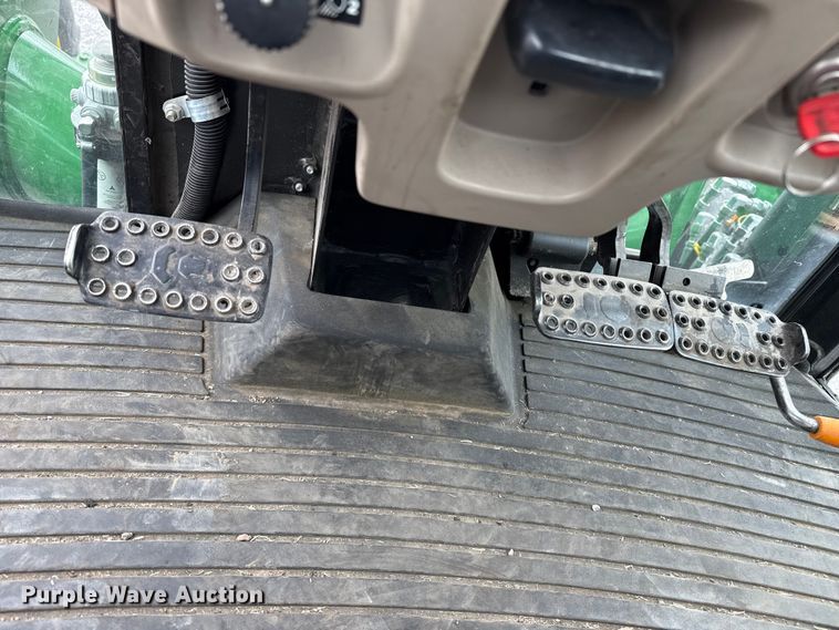 image for item EP0709 2014 John Deere 5100E MFWD tractor