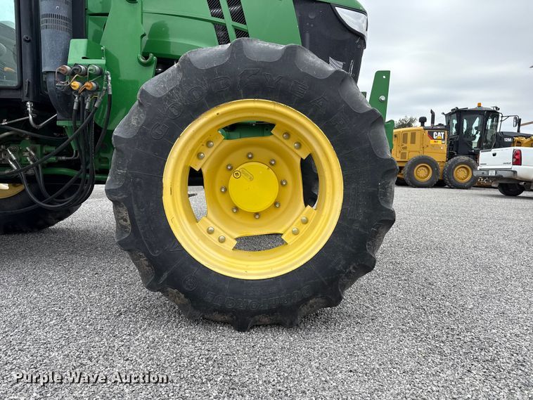 image for item EP0709 2014 John Deere 5100E MFWD tractor