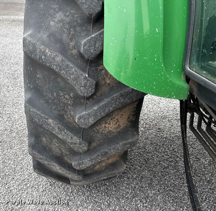 image for item EP0709 2014 John Deere 5100E MFWD tractor