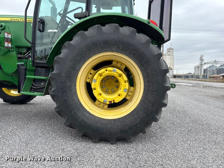 image for item EP0709 2014 John Deere 5100E MFWD tractor