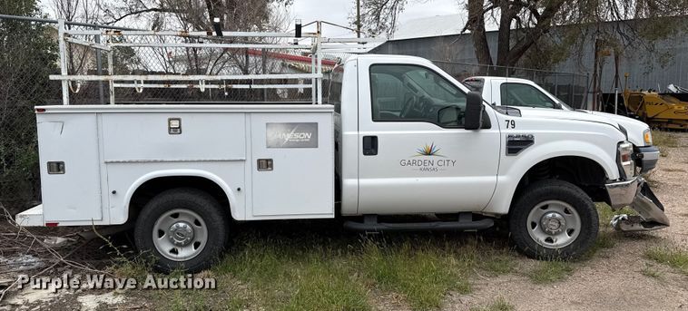 image for item EP0711 2008 Ford F250 utility bed pickup truck