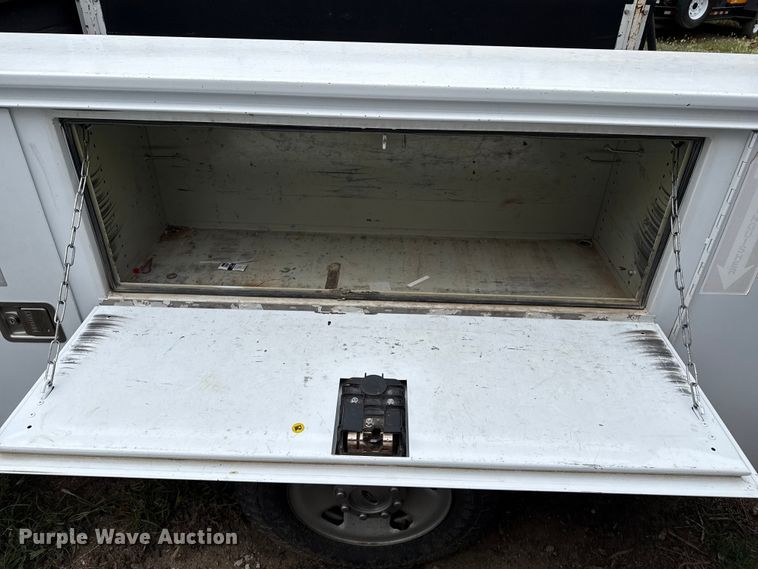 image for item EP0711 2008 Ford F250 utility bed pickup truck