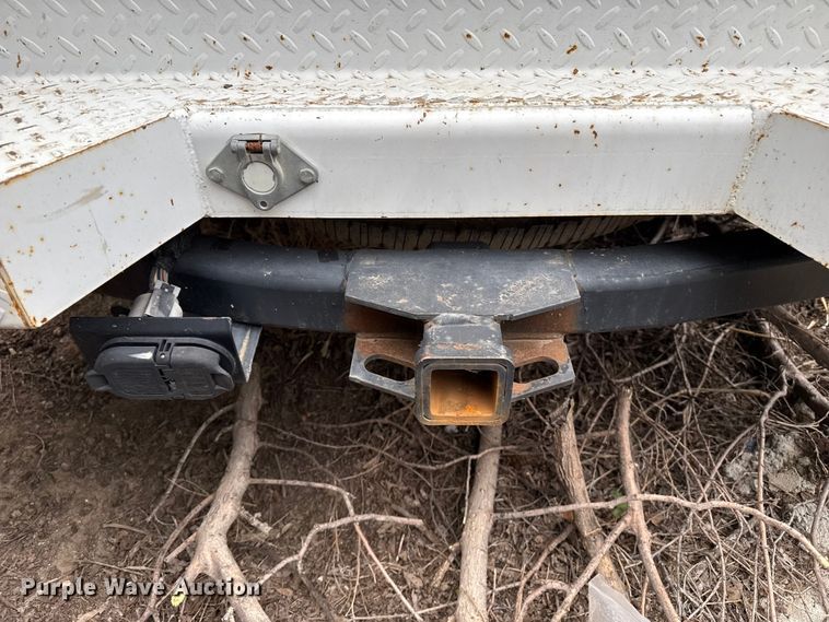 image for item EP0711 2008 Ford F250 utility bed pickup truck