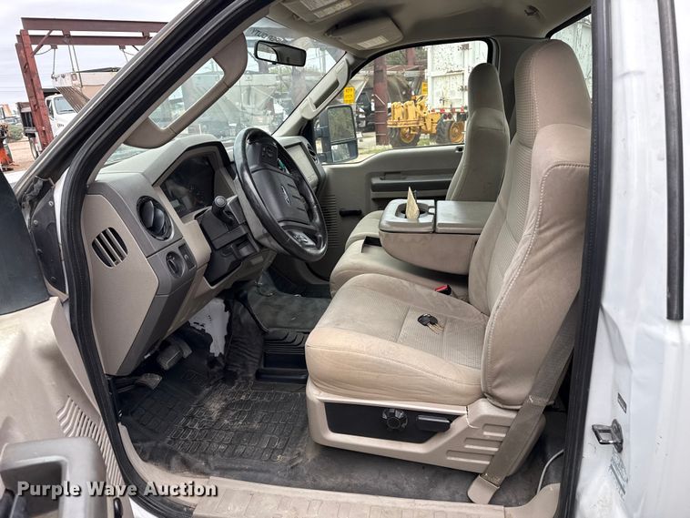 image for item EP0711 2008 Ford F250 utility bed pickup truck