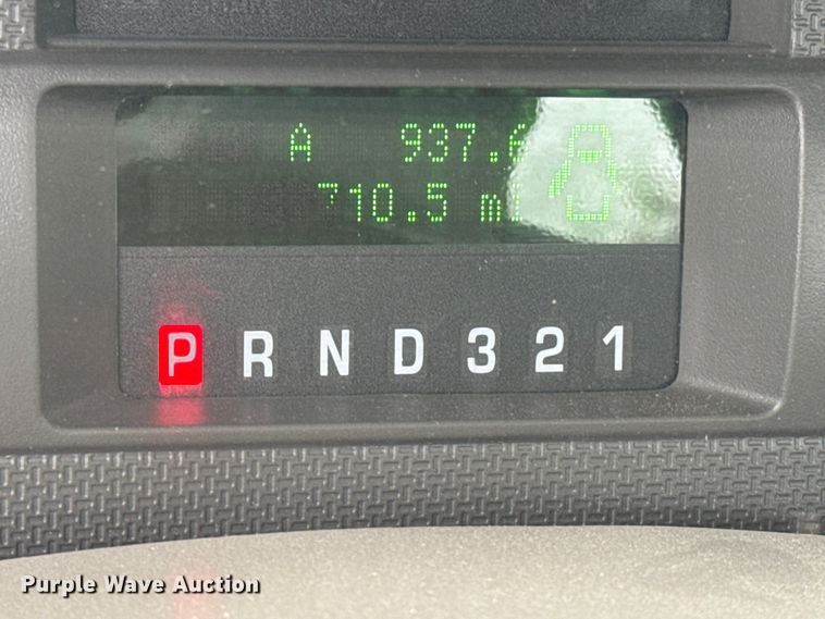 image for item EP0711 2008 Ford F250 utility bed pickup truck