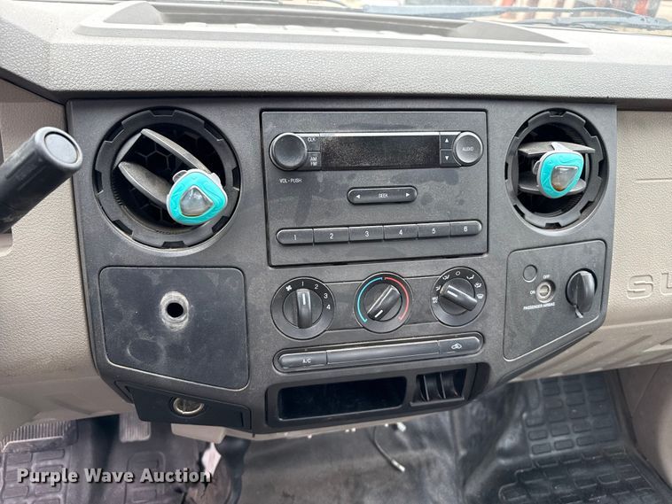 image for item EP0711 2008 Ford F250 utility bed pickup truck