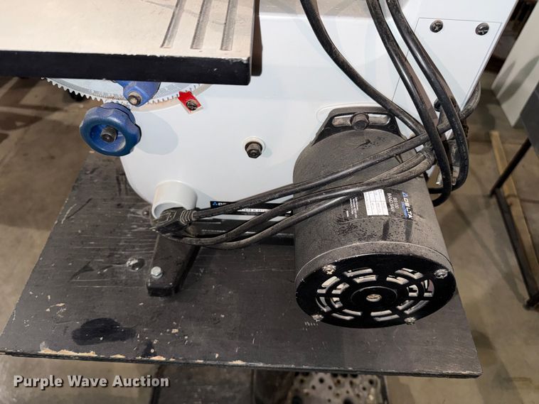 image for item EP0715 Delta band saw
